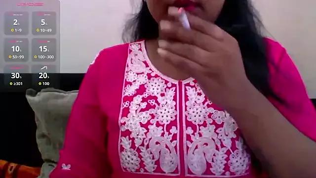 Wow-SexyHoney from StripChat