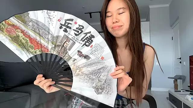 Wow_Akemi from StripChat