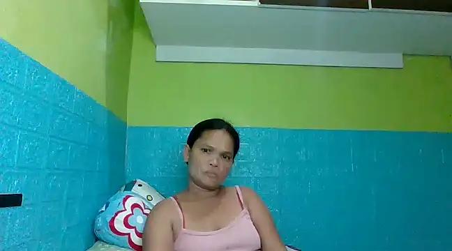 wow_pussy69xx from StripChat