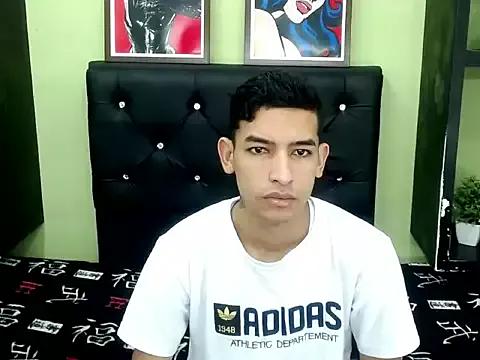 x_oliver_x from StripChat is Freechat