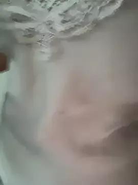 xiiuuff18 from StripChat