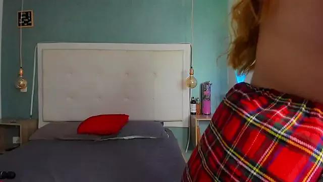 ximenanoah from StripChat is Freechat