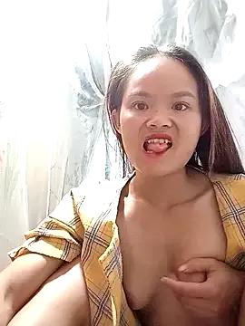 xinhxinhcute from StripChat is Freechat