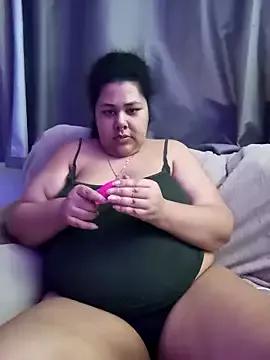xlatinastar from StripChat is Freechat
