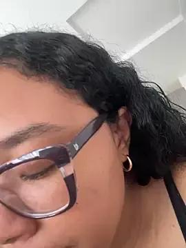 XMara from StripChat is Freechat