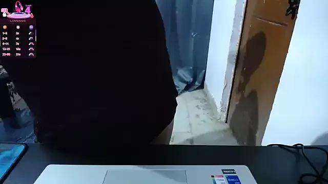 xNatasha from StripChat is Freechat