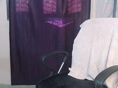 xnx_nikki from StripChat