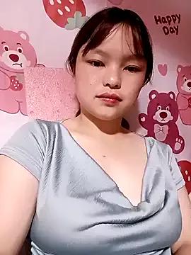 XoiXoi232 from StripChat