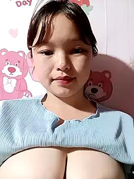 XoiXoi232 from StripChat