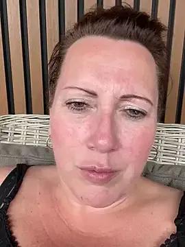 xsexycurvymilf from StripChat