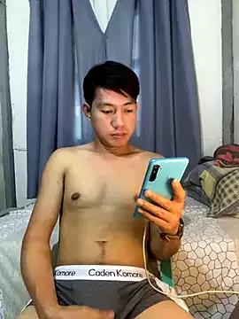 xshyboyx from StripChat is Freechat