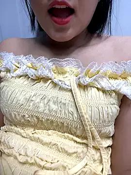 Xuka119 webcams show profile image 