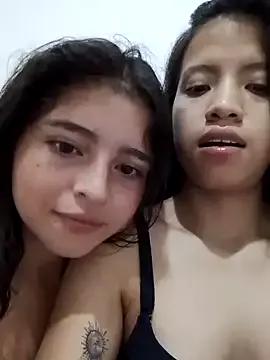 Xuxi_XXX from StripChat