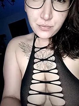 Xx-MissMira-xX from StripChat