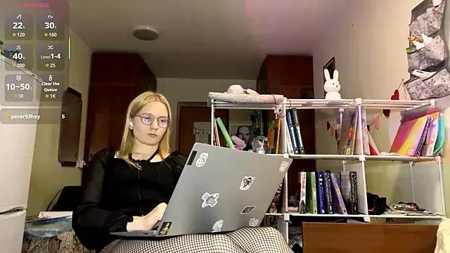 xX_Looola_Xx from StripChat