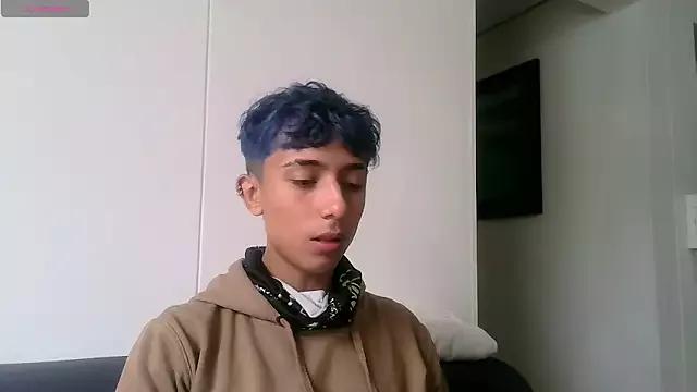 XxAaron_EvilxX from StripChat