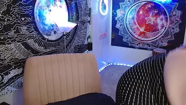 XxMs_StarzxX from StripChat is Freechat
