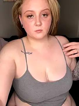 xxnaughtybynaturexx from StripChat