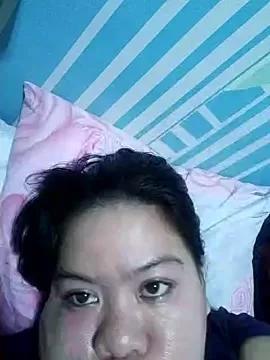xxsweetshybabe from StripChat