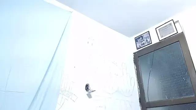 XXVIOLETTAXX from StripChat