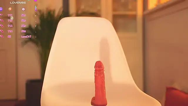 xxx_DownTown_xxx from StripChat