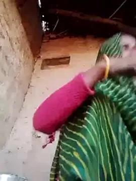 Xxx_suhana from StripChat is Freechat