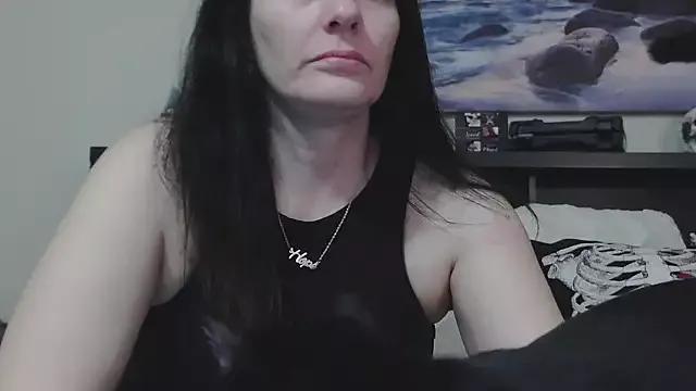 xxxCRYSTALxxx from StripChat