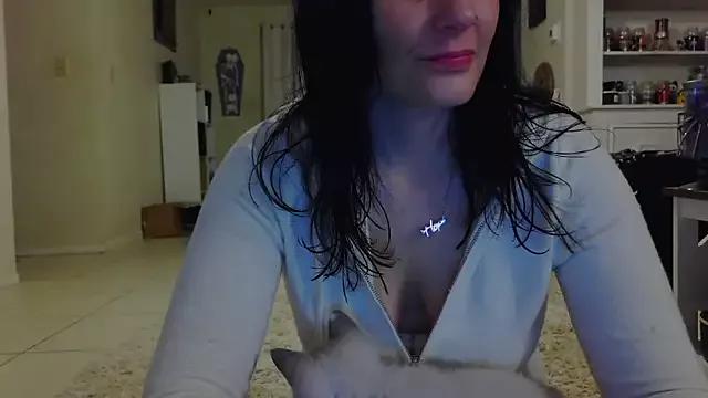 xxxCRYSTALxxx from StripChat