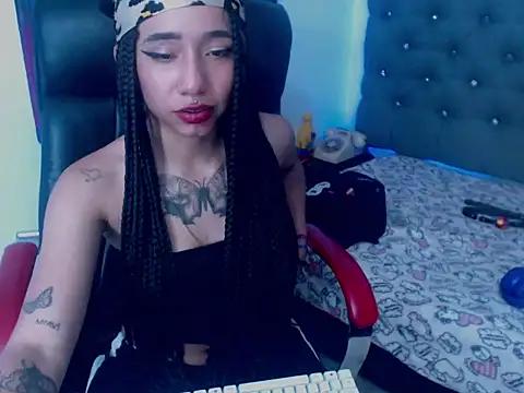 XxxReinaSexyBodyxxX777 from StripChat