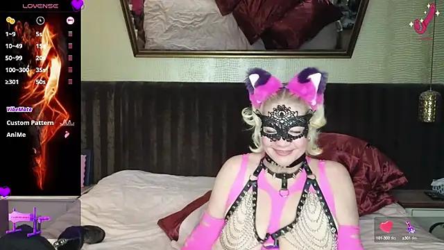 XXXxWetHolesxXXX from StripChat