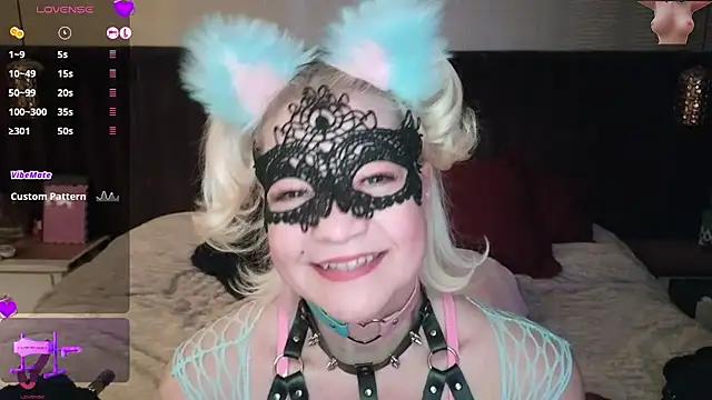 XXXxWetHolesxXXX from StripChat