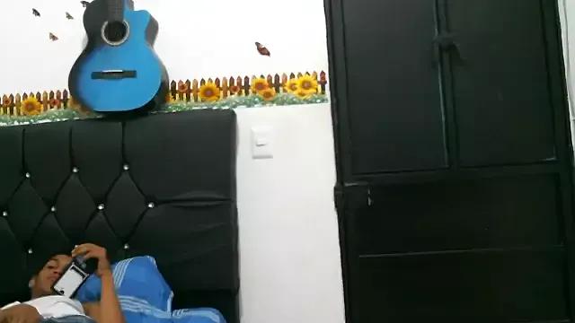 xxxxxlove2 from StripChat