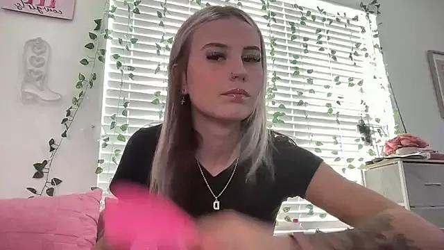 Photos of yalfavdes from StripChat is Freechat