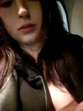 Yammy_Yumi from StripChat