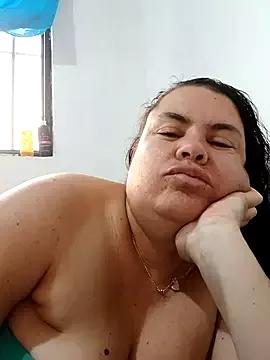 Photos of yaneth_ from StripChat is Freechat