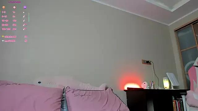 YaraAveiri from StripChat