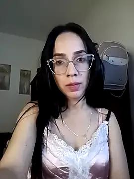 YaraDuarte from StripChat