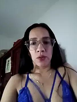 YaraDuarte from StripChat