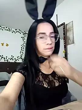YaraDuartee from StripChat