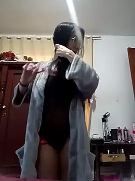 YaraDuartee from StripChat