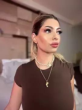 YaraMoon_ from StripChat