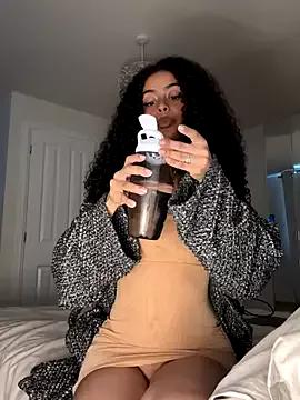 Photos of yasmingarcia from StripChat is Freechat