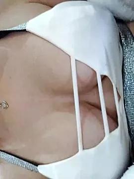 Yassmina11 from StripChat