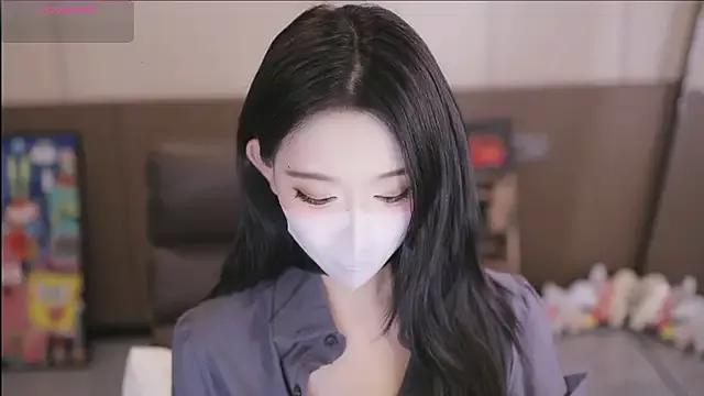 yaya_1888 from StripChat