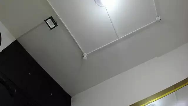 yayi_derek from StripChat