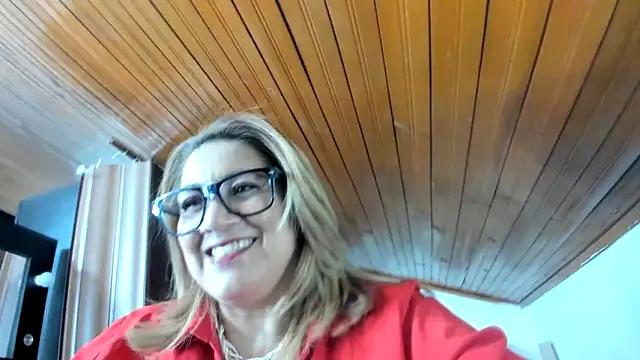 yayita_mature from StripChat