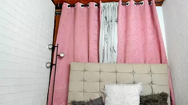 yayita_mature from StripChat