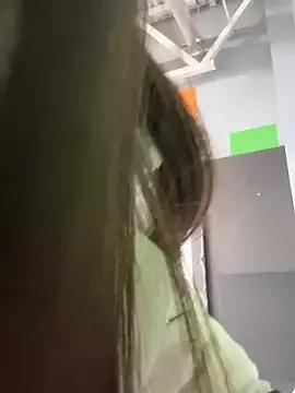 YeaLina from StripChat is Freechat