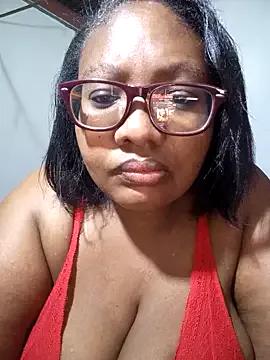 YELLOW_BONE from StripChat