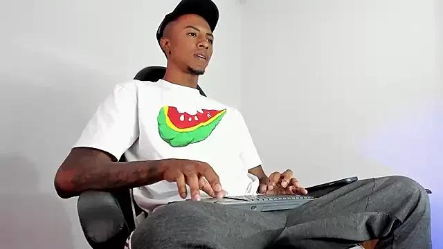 YeremiBrowm from StripChat